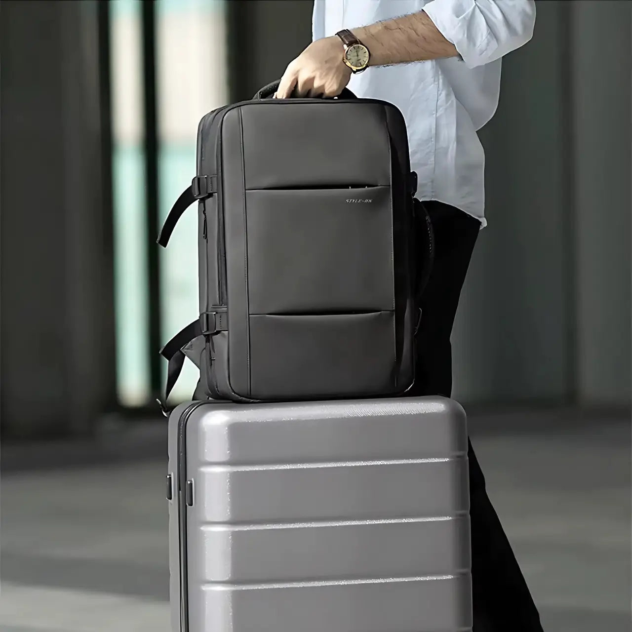 Der erweiterbare Handgepäck-Rucksack 22L/35L