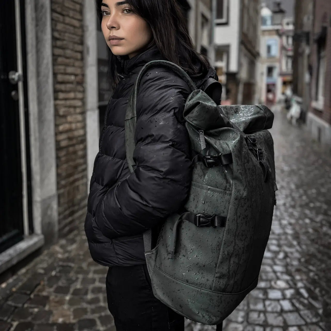 the roll top 20L rainproof backpack - green