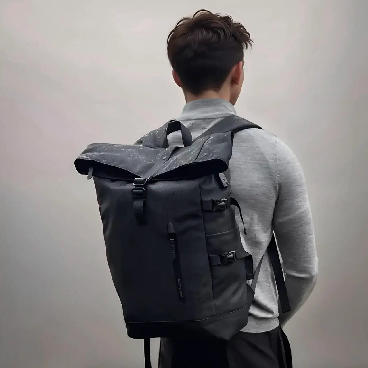 the roll top 20L rainproof backpack - black