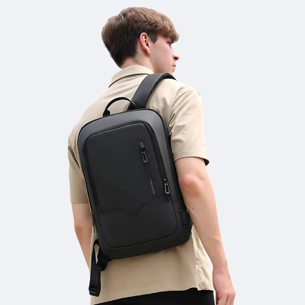 the slim laptop backpack - black